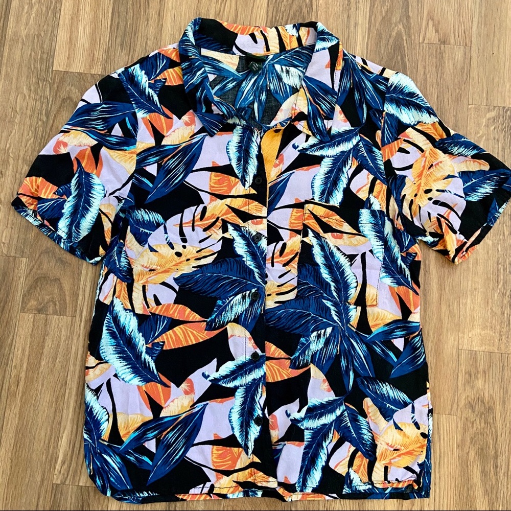 Wild Fable Hawaiian print top